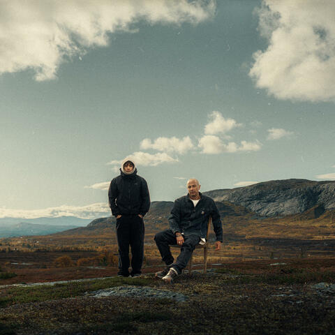 Bakom molnen album art