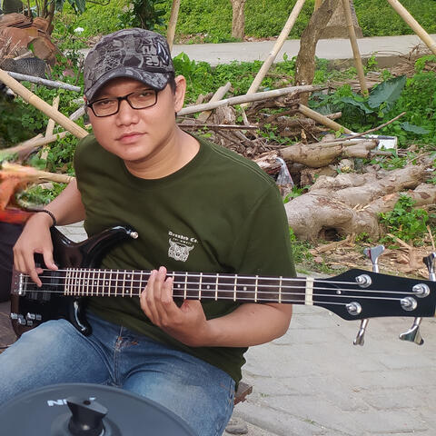 Hanya Lewat Lagu album art