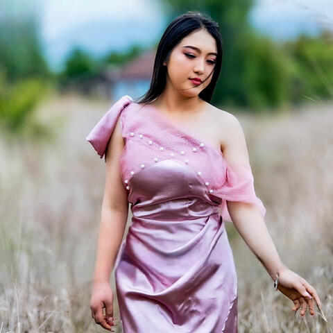 Vim Tau Hlub Tsis Tau Koom Ib Rooj Tshoob album art