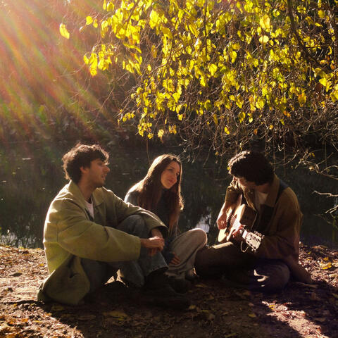 No Te Enamores De Mí album art