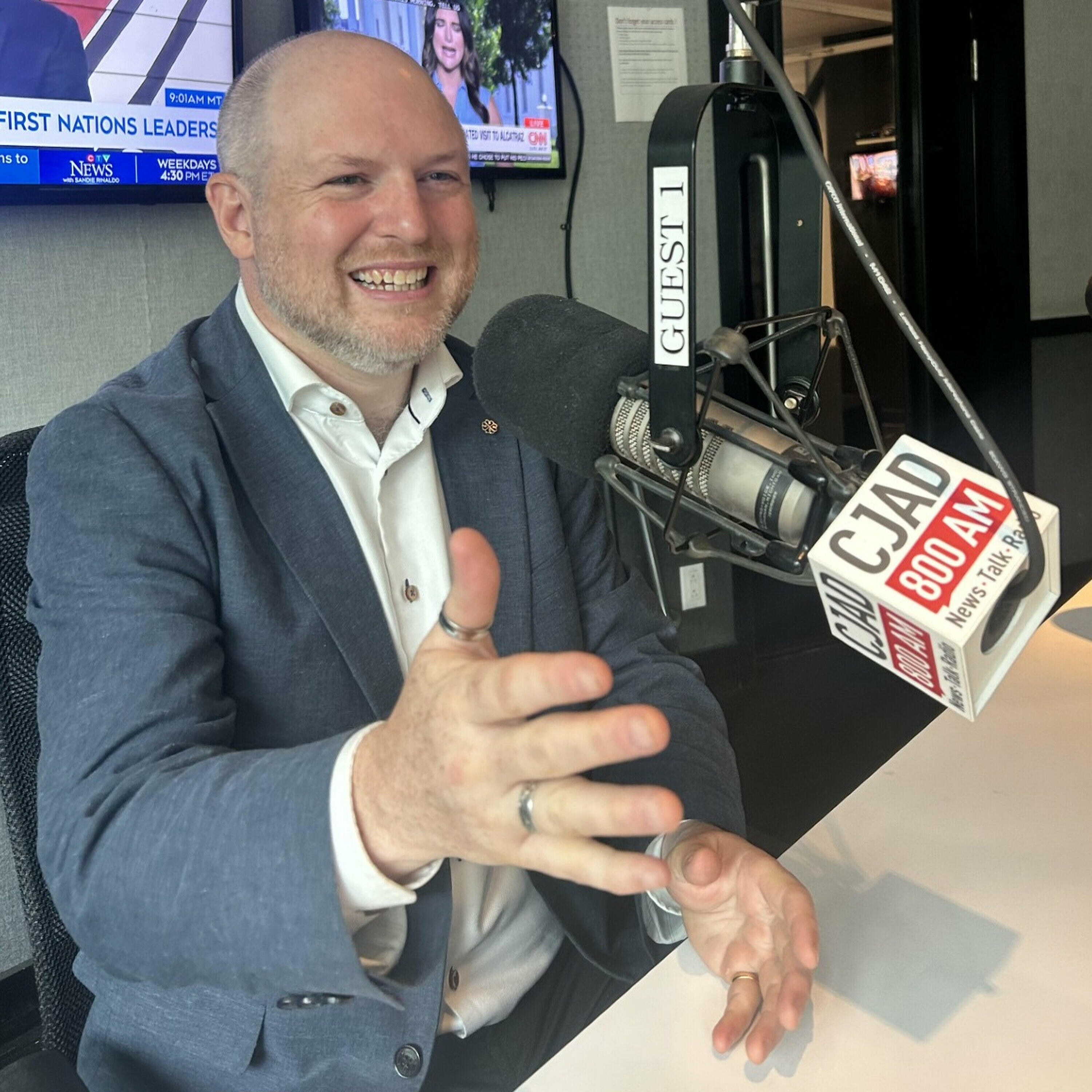 Craig Sauvé throws his hat in Montreal’s mayoral race…. Can his new party change the city’s future?