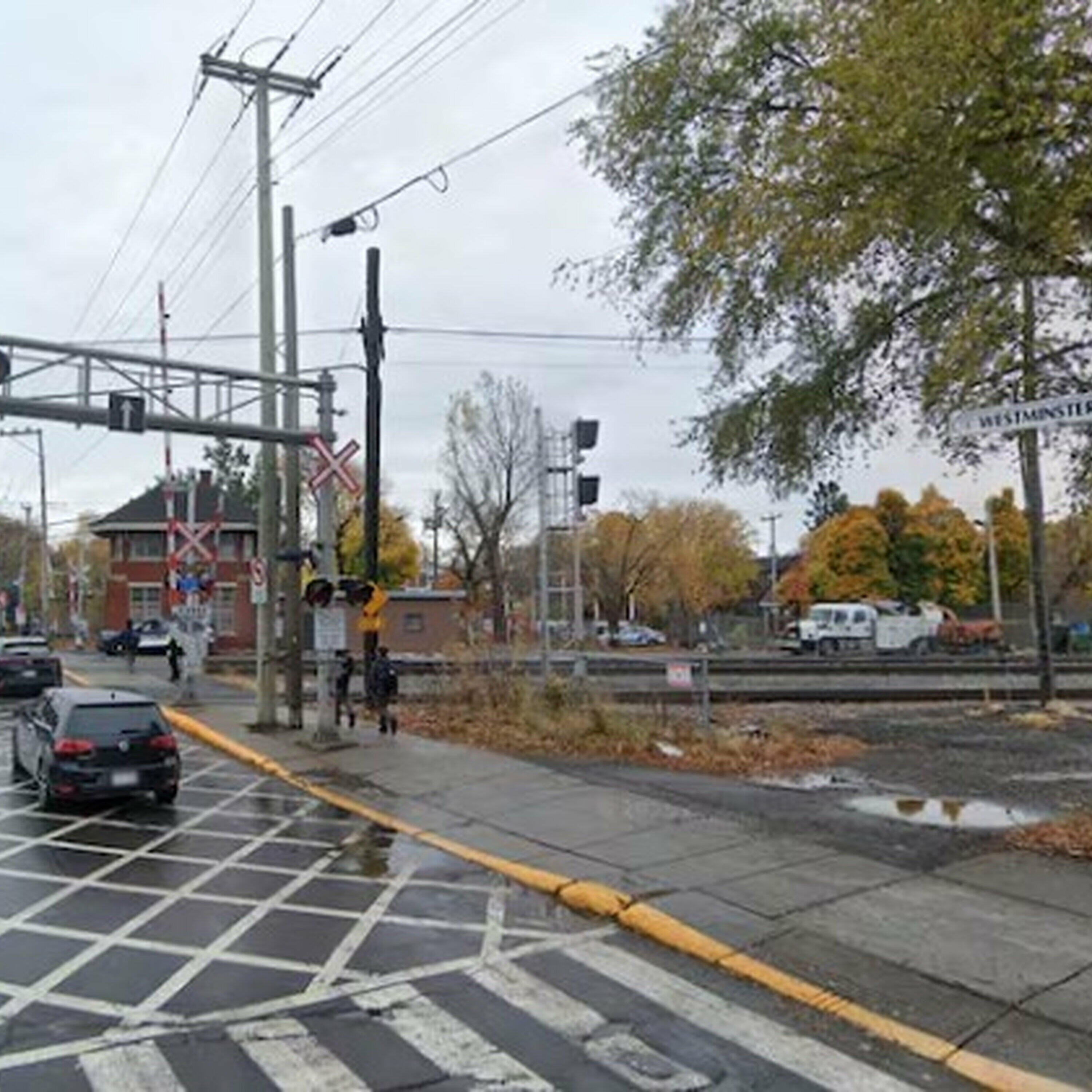 Montreal West’s “car-first” train crossing plan sparks outcry…. are pedestrians paying the price?