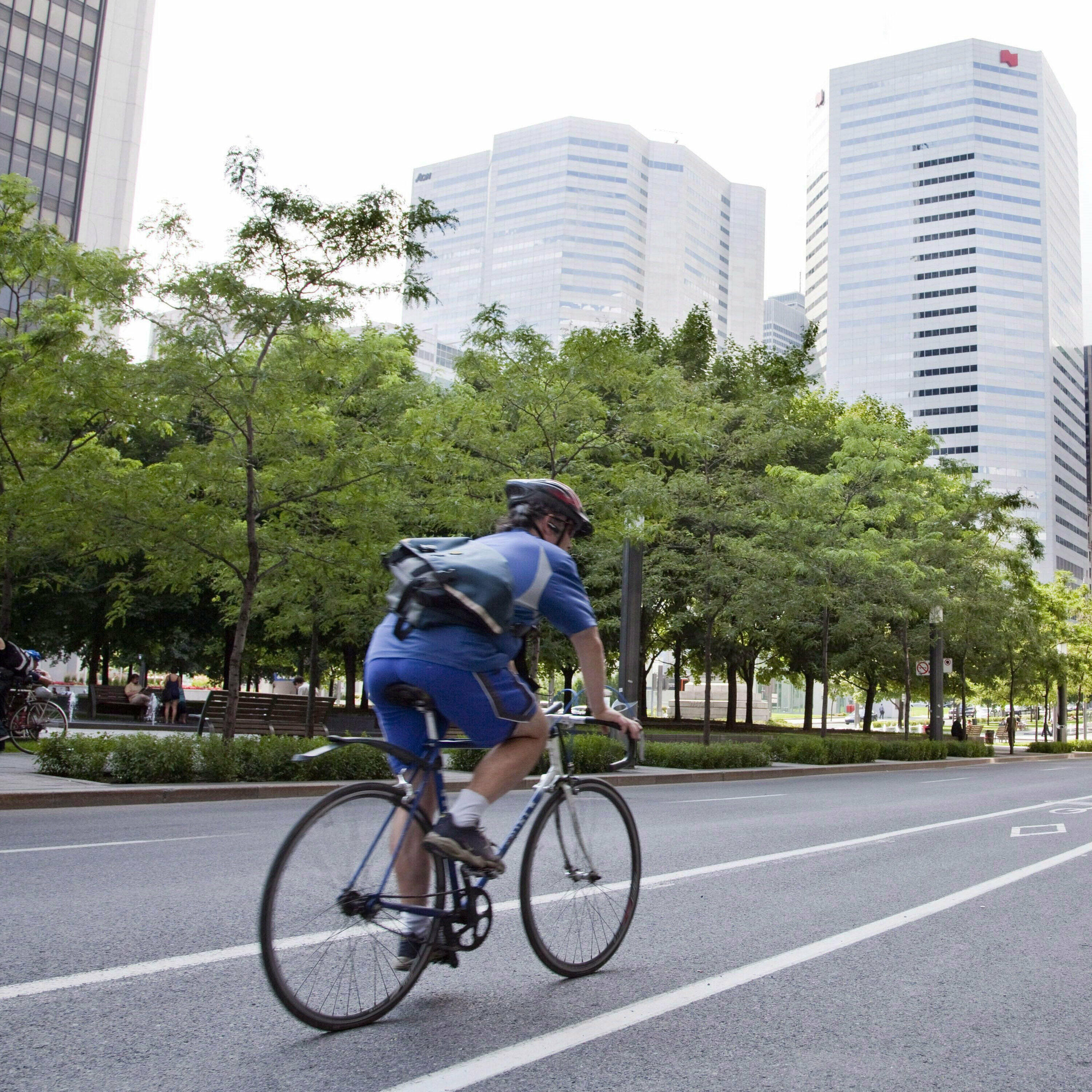 Should Montreal double its number of bike paths?