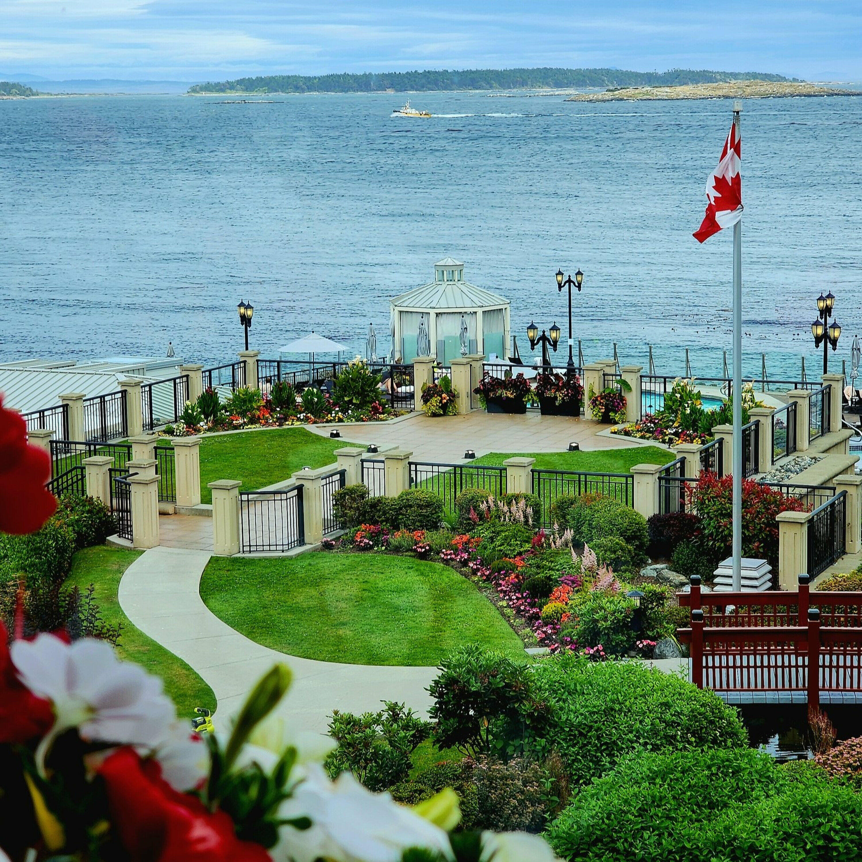 Vic Food Guys - Oak Bay Beach Hotel's Al Fresco Afternoons: A Garden Party Series
