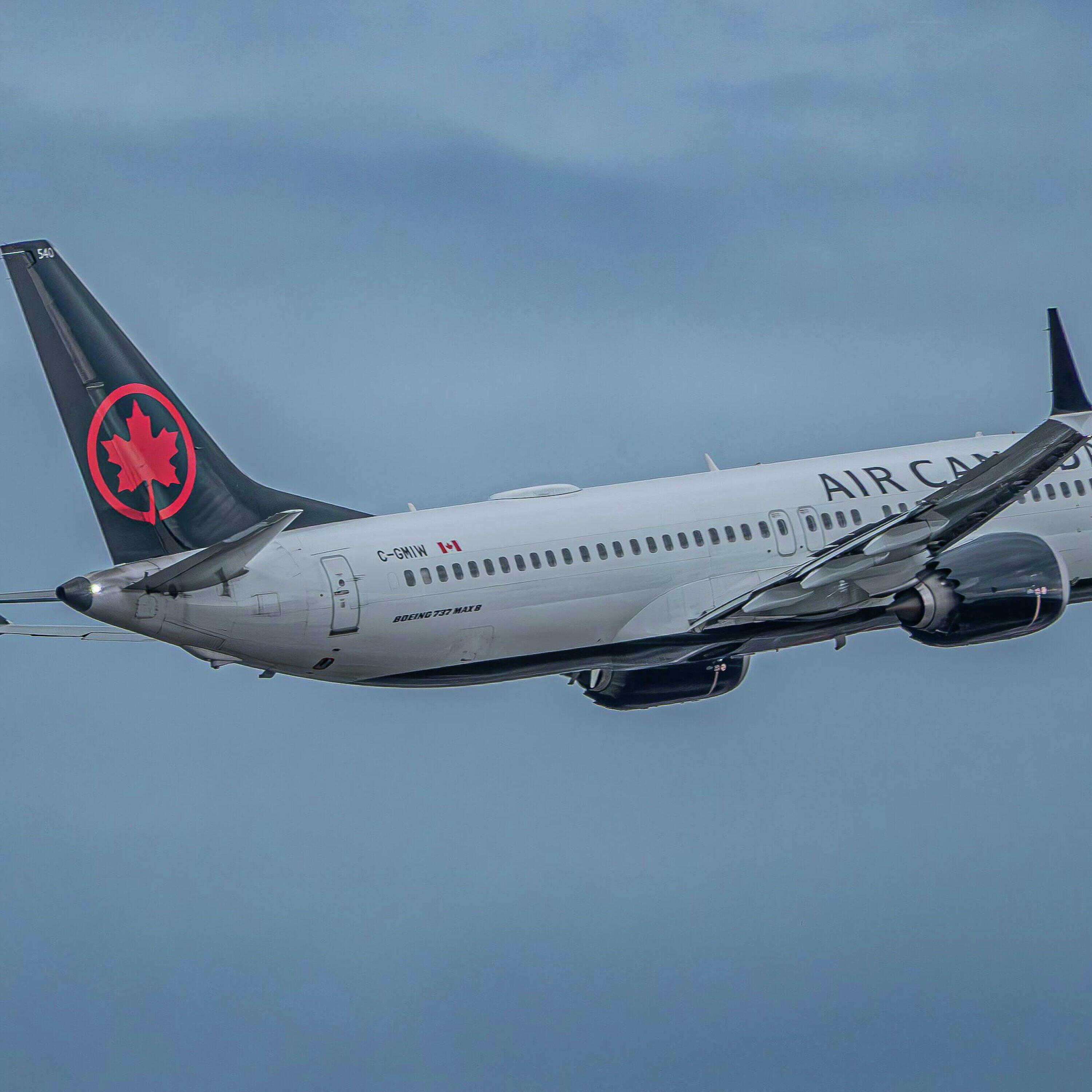 Everything you need to know about a potential Air Canada flight attendant strike