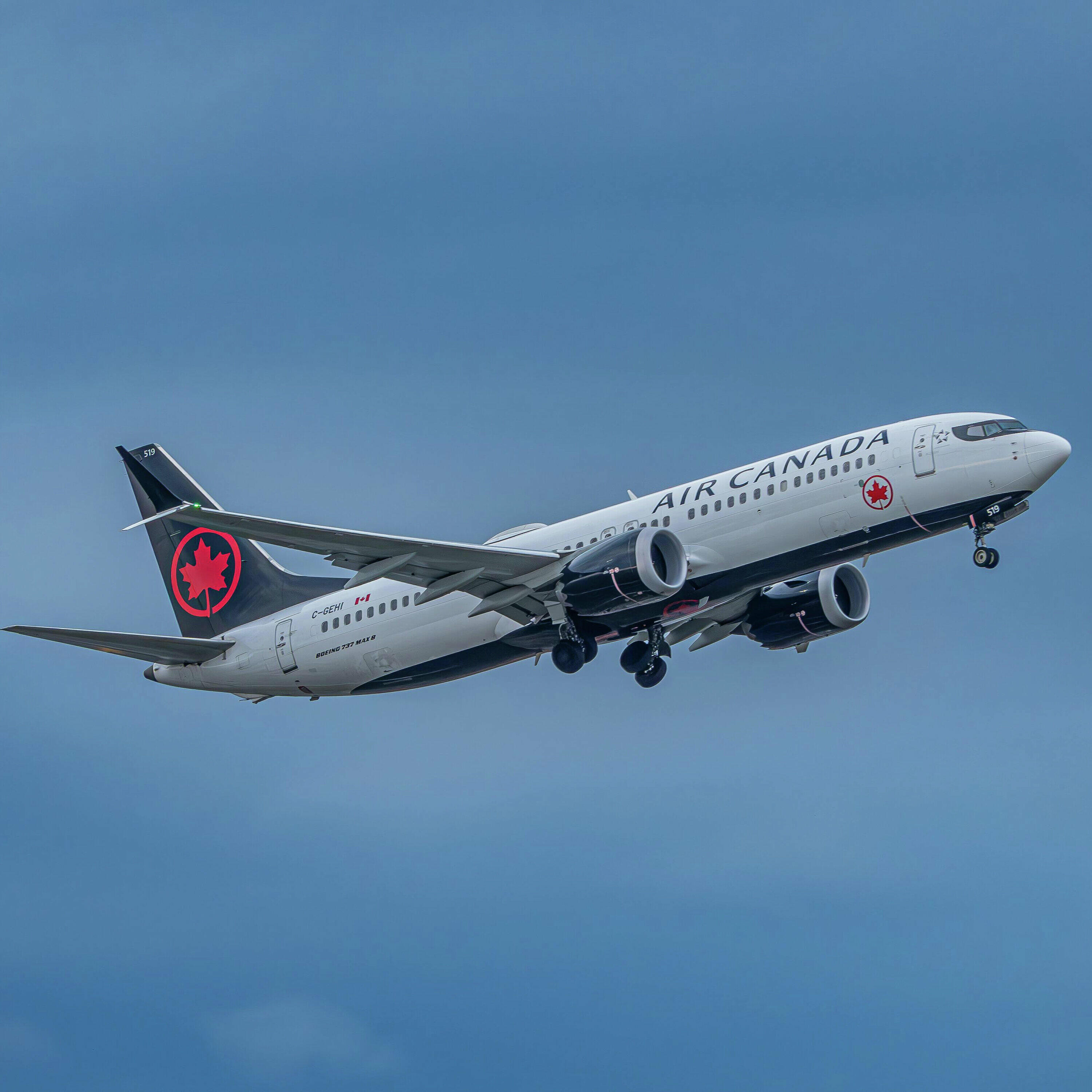 Air Canada flight attendants threaten to strike