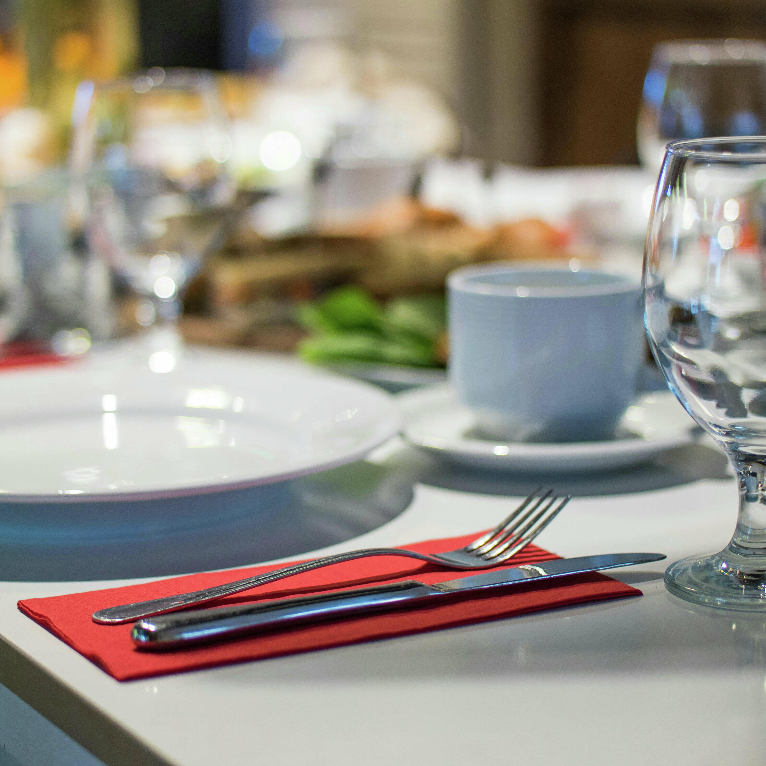 Restaurant revenue drops 30% after implementing a no-show penalty