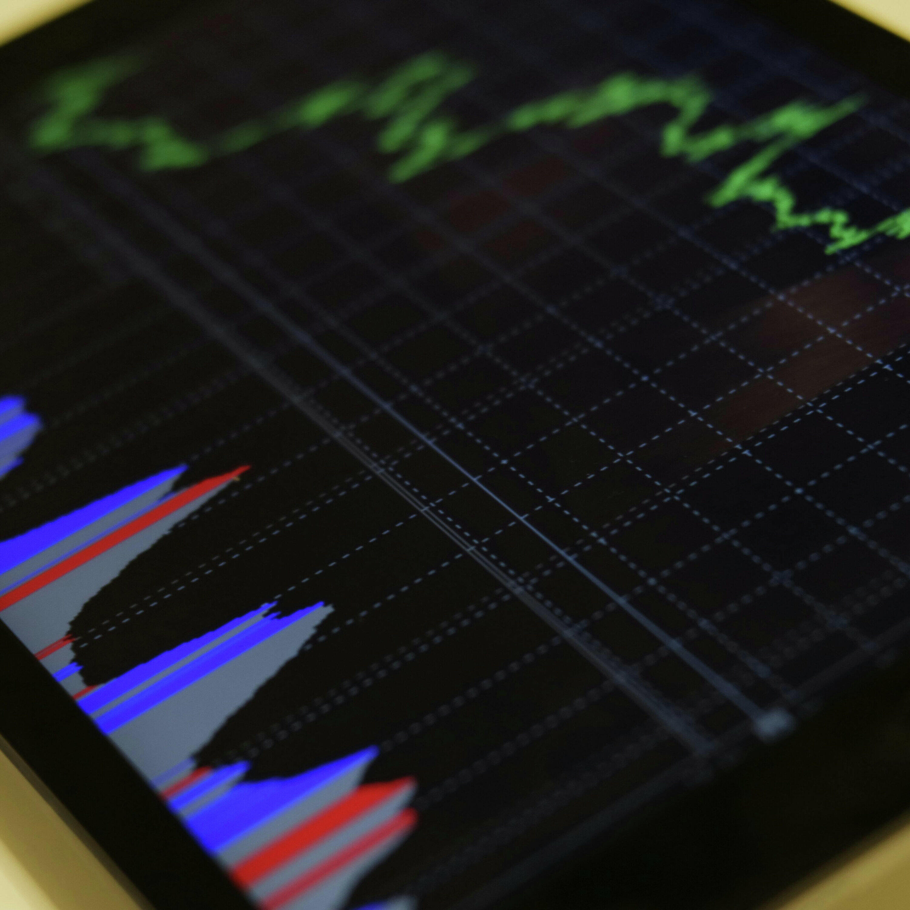 Canadian economy contracts by 1.6% as tariffs hit hard in the second quarter.