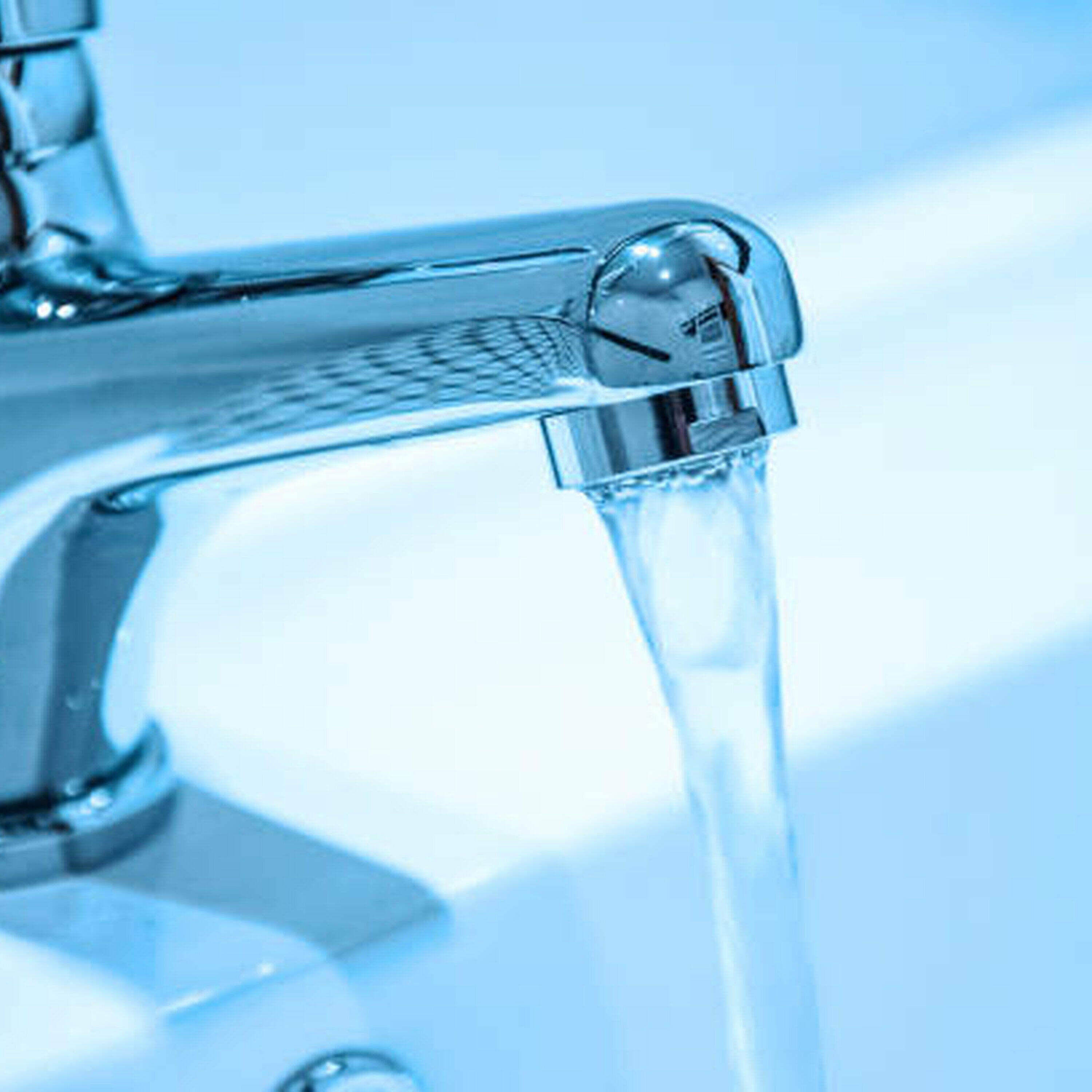 The Morning Rush - Ottawa City Council looking to automatically sign residents up for notifications after senior stunned by $1,500 water bill