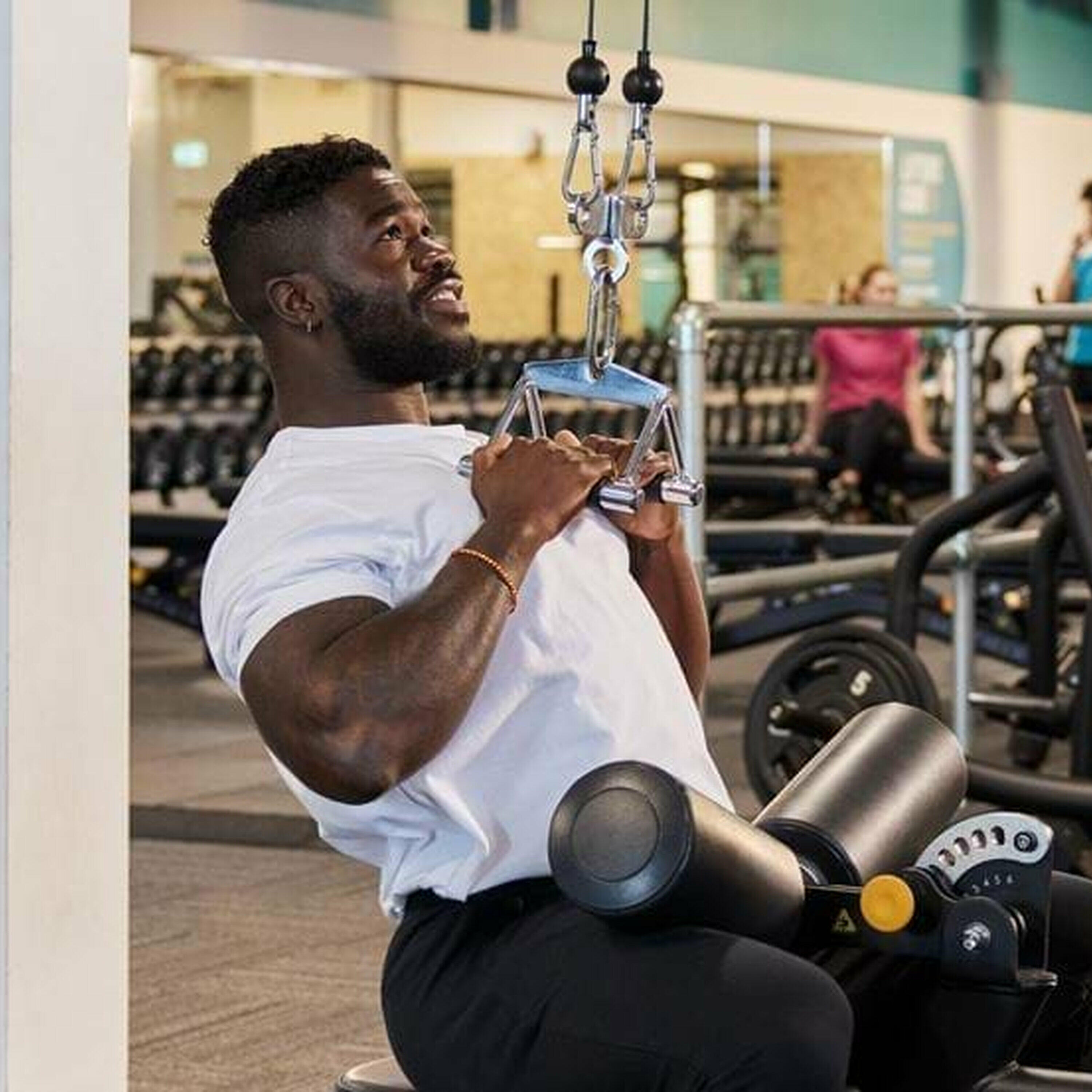 The Morning Rush - Boyfriend continues competing at fitness event while paramedics treat his passed-out girlfriend