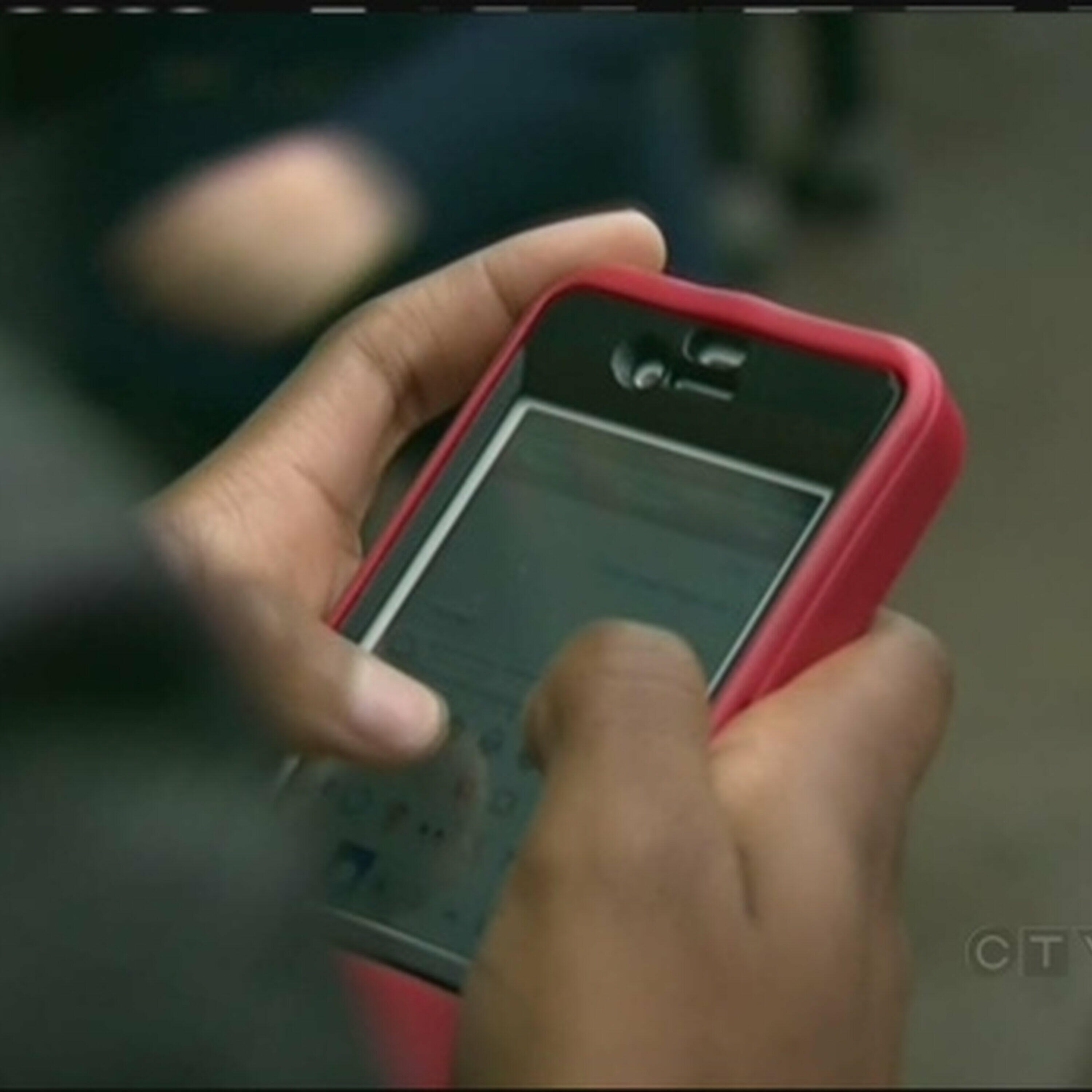 CFRA Live - Is Quebec's all-out classroom cellphone ban going too far?