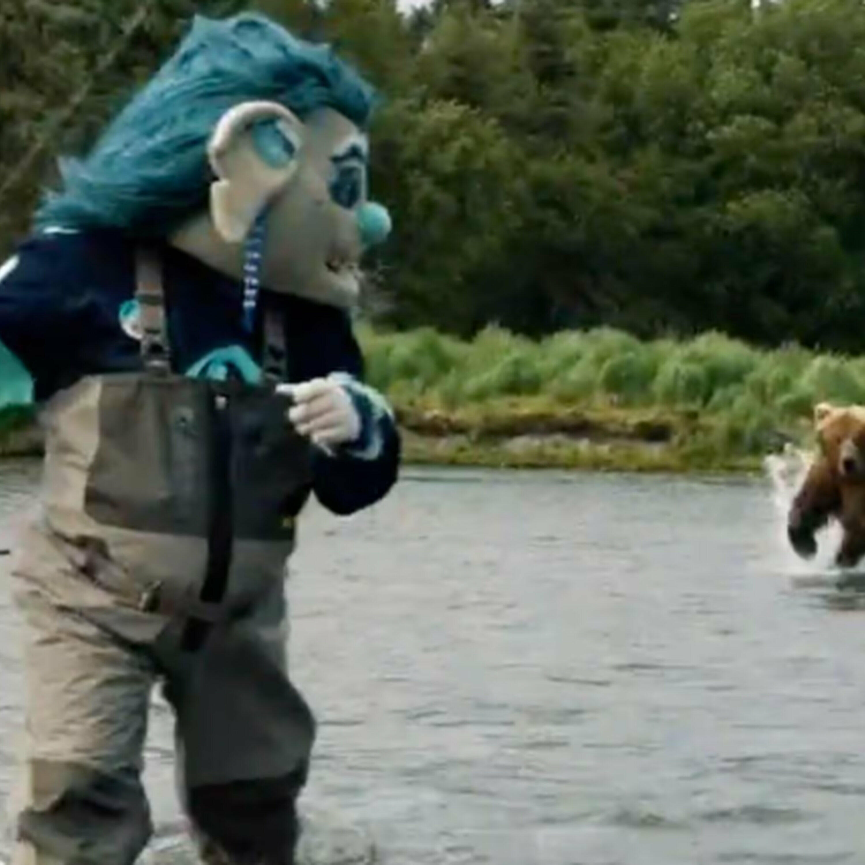 The Morning Rush - Seattle Karken mascot chased by bear in viral video