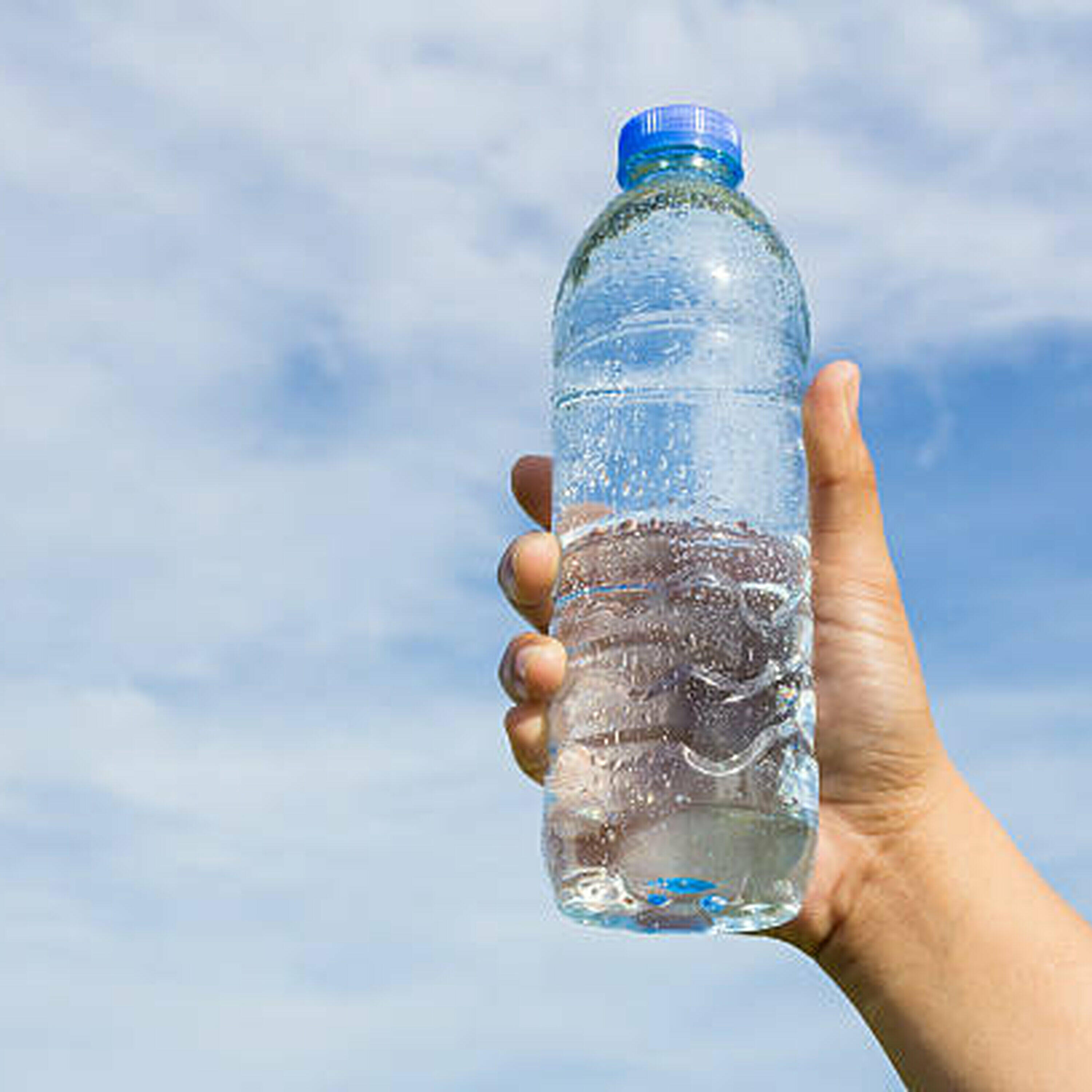 The Morning Rush - Arizona homeowner fined repeatedly by HOA for handing out free water