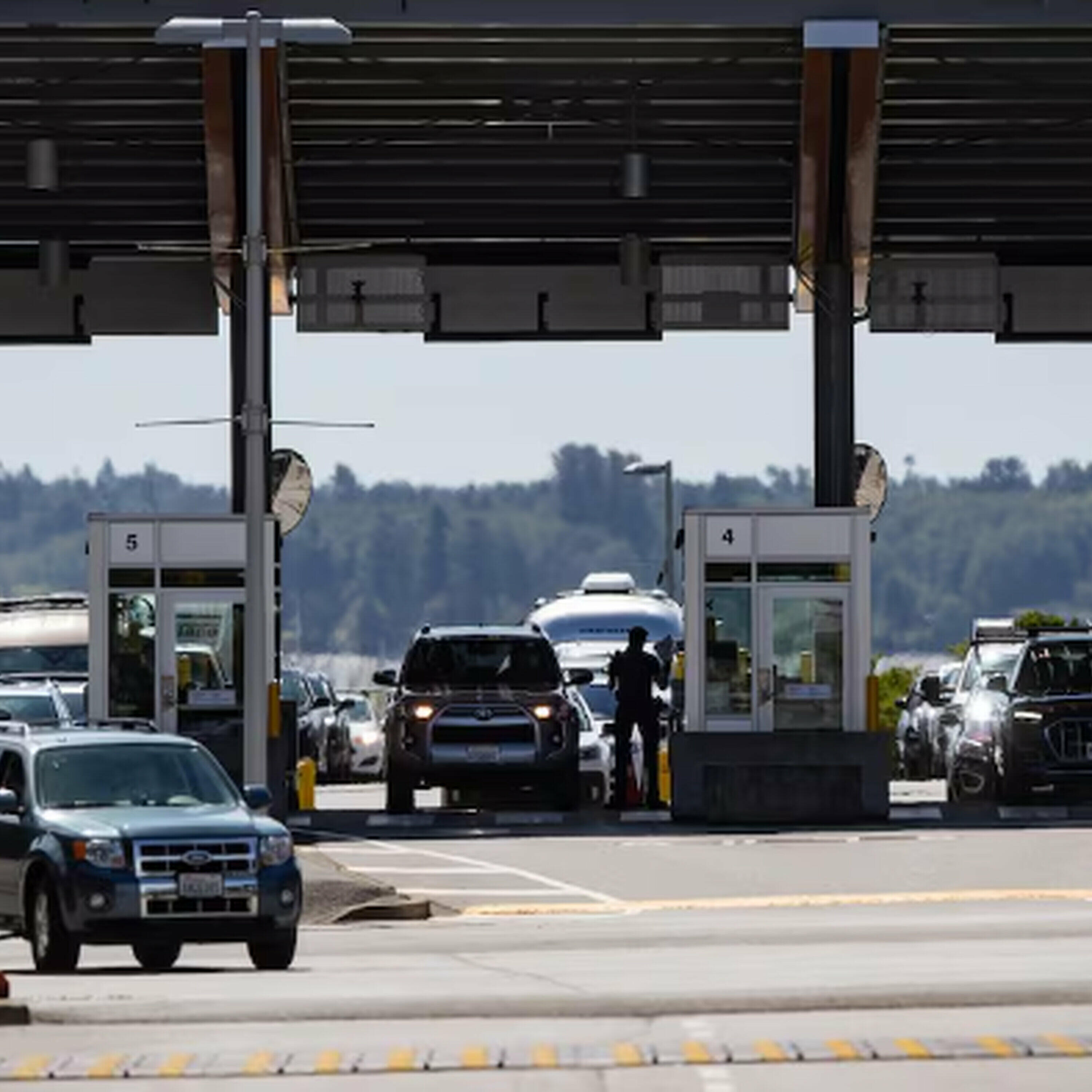 The Morning Rush - U.S. report finds fentanyl crossing from Canada "not an important part of this story"