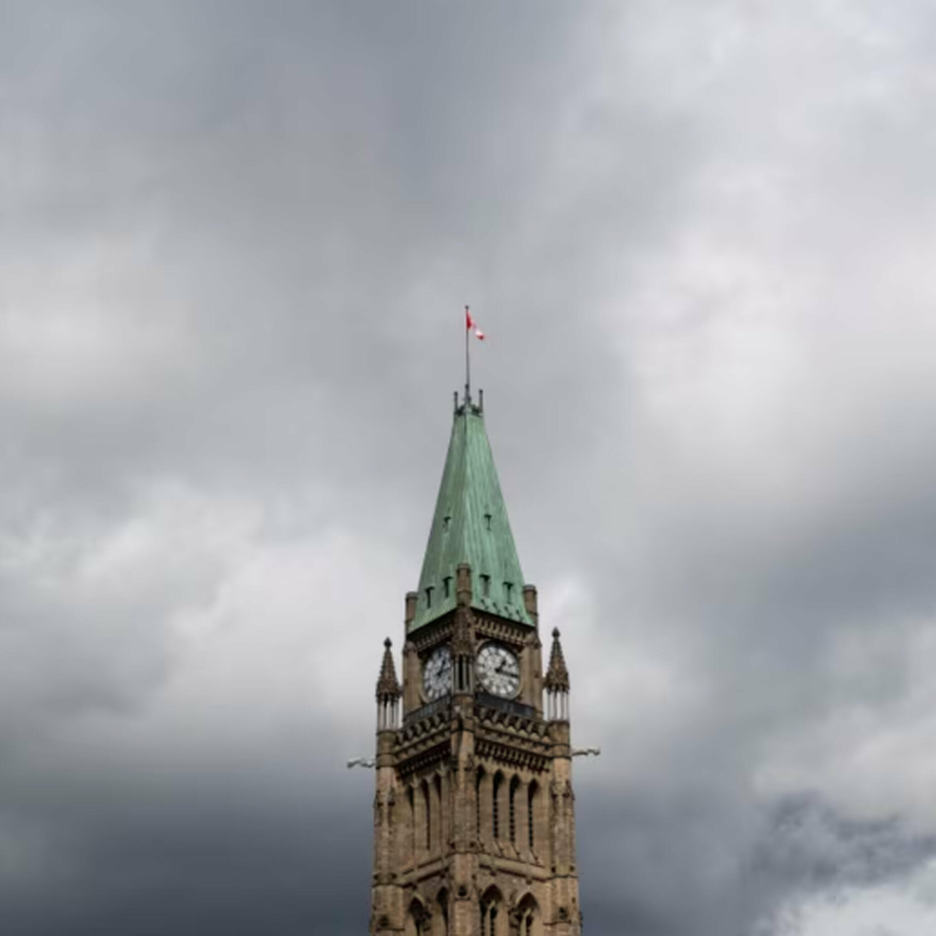 The Morning Rush - Severe thunderstorm watches and warnings hit the capital on Monday afternoon