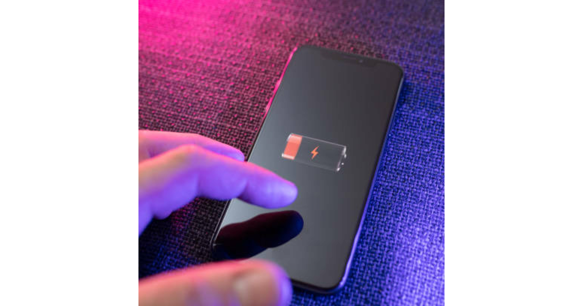 STOP! You're Charging Your Phone All Wrong! Kirk Davidson Sound