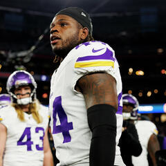 «Les Vikings ne gagneront jamais le Super Bowl!» - Vince Cauchon - Rudesse excessive