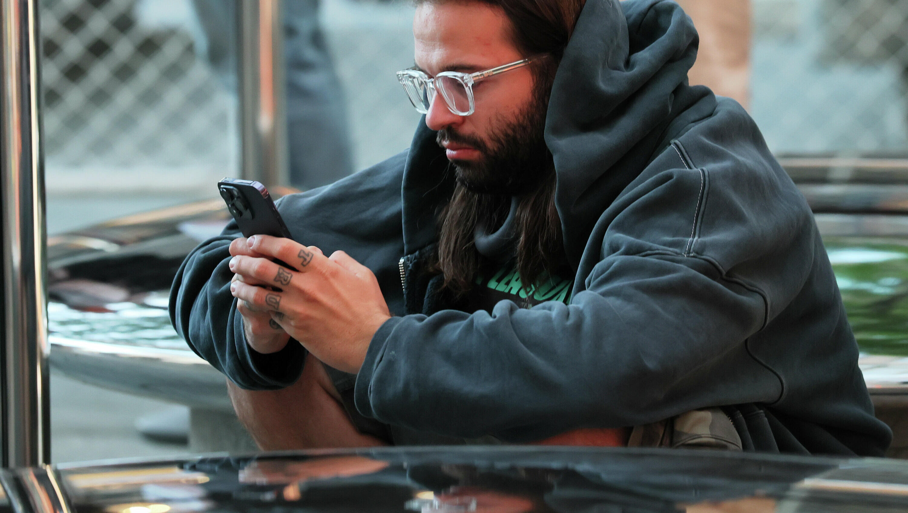 She added her married boyfriend to the family group chat. Chaos followed