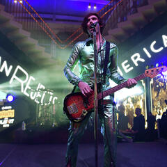 All American Rejects Join us, Mario Talks Crazy Crimes, Latest Buzz & More - On with Mario Daily Podcast