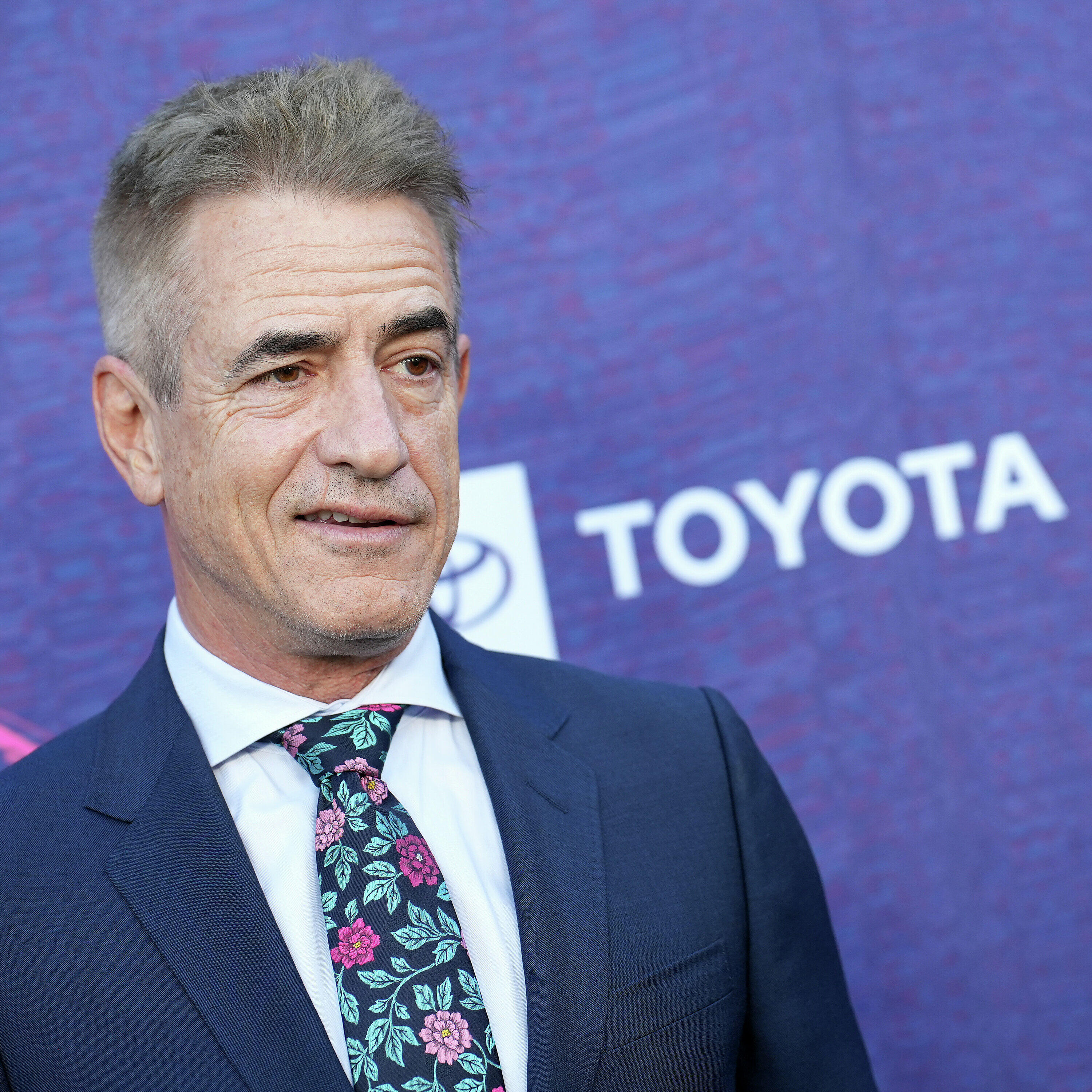 On With Mario - Dermot Mulroney Talks New Film 'Long Shadows', 'Chicago Fire' & More!