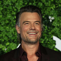 Josh Duhamel Talks New Film 'Off The Grid', Season 2 of 'Ransom Canyon' & More! - On with Mario Daily Podcast