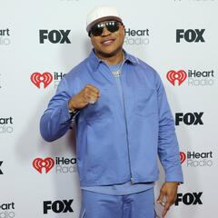 iHeartRadio Music Awards Preview, Latest Buzz & Chores Are a Turn on!? - On with Mario Daily Podcast