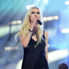 Taylor Momsen Talks 'The Grinch' Turning 25, The Pretty Reckless & More! - On with Mario Daily Podcast