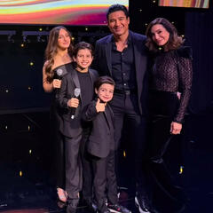 V-Day Life Hacks & Gift Ideas, Lopez Family Hosts an Award Show & More! - On with Mario Daily Podcast