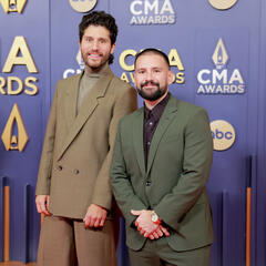 Dan + Shay Talk New Christmas Album, Fresh Fake Debate & More! - On with Mario Daily Podcast