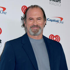 Scott Patterson Talks 'Gilmore Girls' Podcast, 'Sullivan's Crossing' & More! - On with Mario Daily Podcast