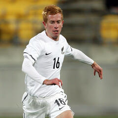 Aaron Clapham: NZ's best amateur footballer - Between Two Beers Podcast