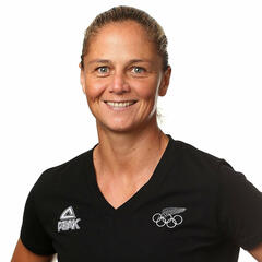 Rebecca Rolls: An exceptional life on and off the field - Between Two Beers Podcast