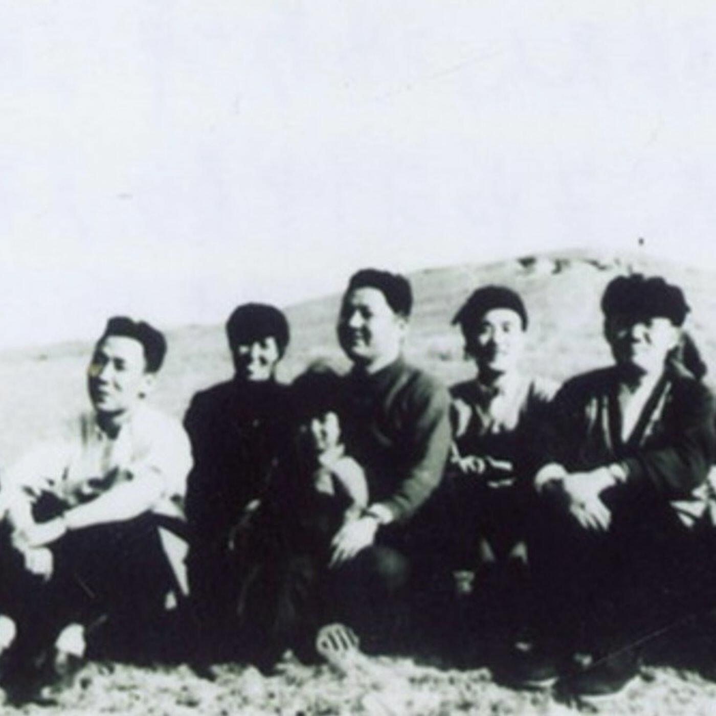 S8 Ep268: FAMILY TRAUMA AND XI JINPING'S EXILE TO THE NORTHWEST Colleague J