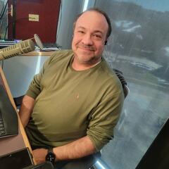 AFTER THE SHOW PODCAST: The Man and His Clothes. - Murphy, Sam & Jodi