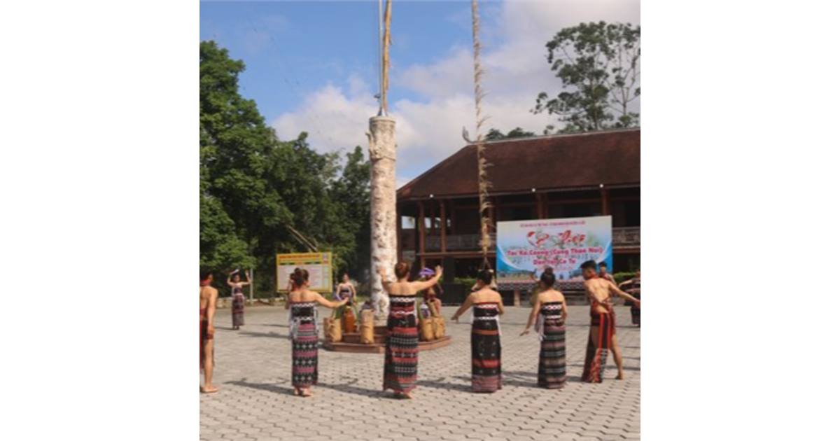 Tiêu điểm - Đặc sắc Lễ hội Tấc Ka Coong của đồng bào Cơ Tu- A Lưới ...