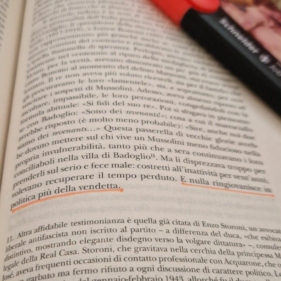 LaEvaspiega 👩🏻🏫📚📜🧐