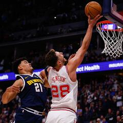 Rockets Fall to Nuggets in Wild Finish, Arch Is Coming Back to UT - The Matt Thomas Show with Ross