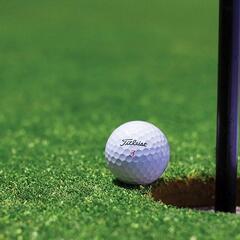 A woman's first time on a golf course with her husband (Joke of the Day) - Steve & Gina in the Morning Podcast