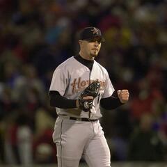 Astros Pitcher Makes HOF, Texans RB Mixon Wrongly Fined, College Playoff Expansion - The Matt Thomas Show with Ross