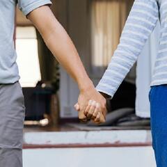 (Smile File) Young teen couple does something for others on their "anniversary"! - Steve & Gina in the Morning Podcast