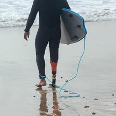 (Smile File) Man with only one foot inspires others in a unique way! - Steve & Gina in the Morning Podcast