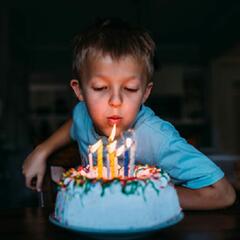 Teen makes sure underprivileged children enjoy their birthday (Smile File) - Steve & Gina in the Morning Podcast