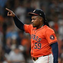 Still Texans Hungover, Chance of Giannis To Rockets, Should Astros Kick The Tires On Framber? - The Matt Thomas Show with Ross