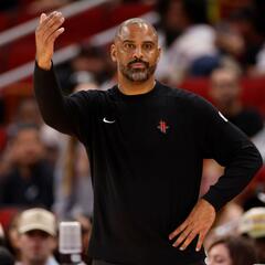 Ime Udoka On The Biggest Goal For The Rockets This Season: 'Being No. 1 In Offensive Rebounds' - The Matt Thomas Show with Ross