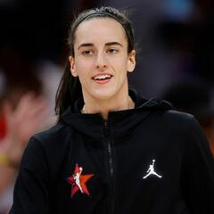 Basketball star Caitlin Clark helps students start the new school year in a special way (Smile File) - Steve & Gina in the Morning Podcast