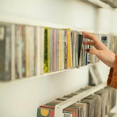 (Smile File) Man keeps video store service for one special customer - Steve & Gina in the Morning Podcast