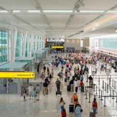 (Smile File) Airport helps those with special needs practice traveling - Steve & Gina in the Morning Podcast