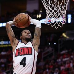 Rockets Take Down Spurs, Should Texans Resign Stefon Diggs? Revenue Sharing Changing College Athletics - The Matt Thomas Show with Ross