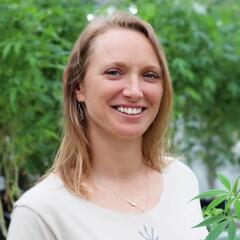 CANNABIS LIAISON | LIZ ROGAN - Let's be Blunt with Montel