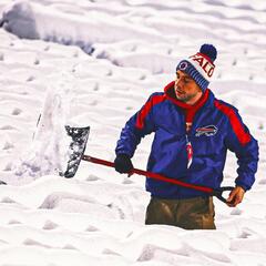The NFL Does "The Buffalo Shuffle" - CzabeCast